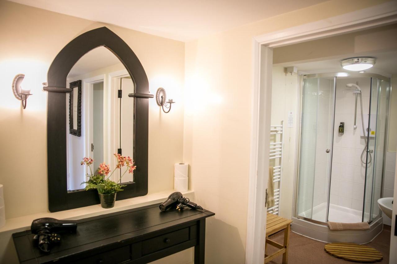 Готель Leeds Castle Knights Glamping Екстер'єр фото