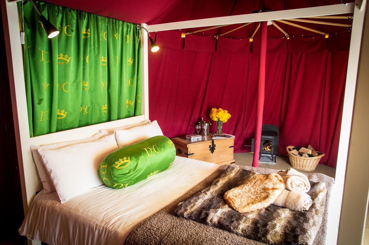 Готель Leeds Castle Knights Glamping Екстер'єр фото