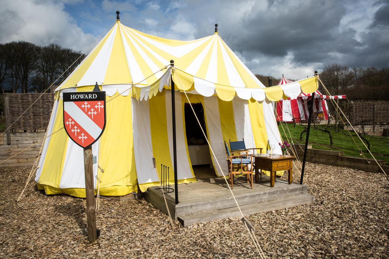 Готель Leeds Castle Knights Glamping Екстер'єр фото