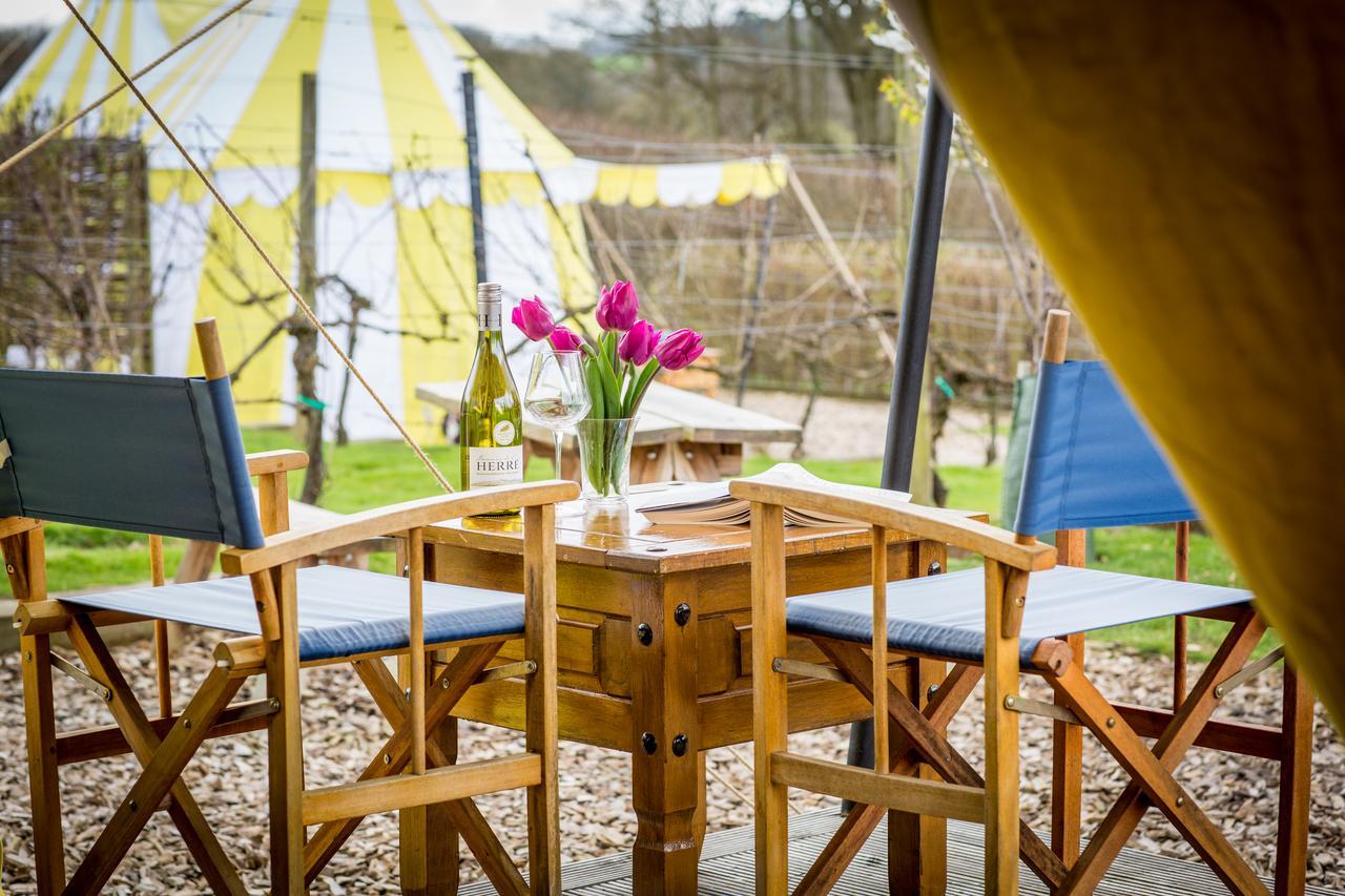 Готель Leeds Castle Knights Glamping Екстер'єр фото