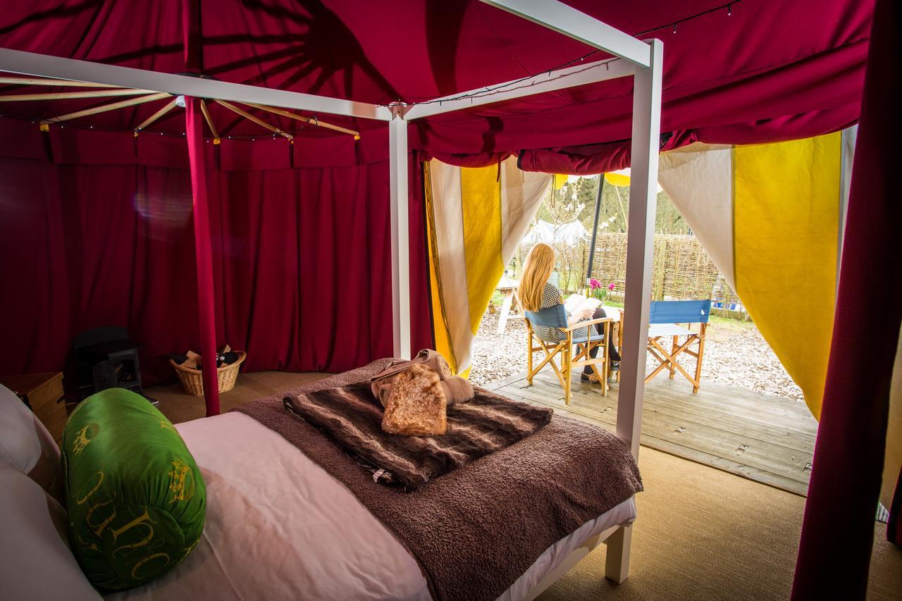 Готель Leeds Castle Knights Glamping Екстер'єр фото