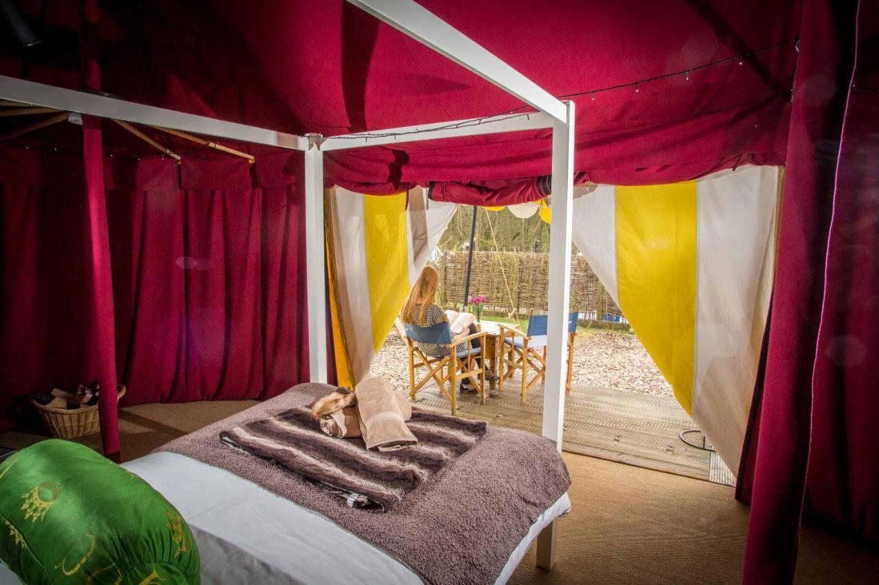 Готель Leeds Castle Knights Glamping Екстер'єр фото